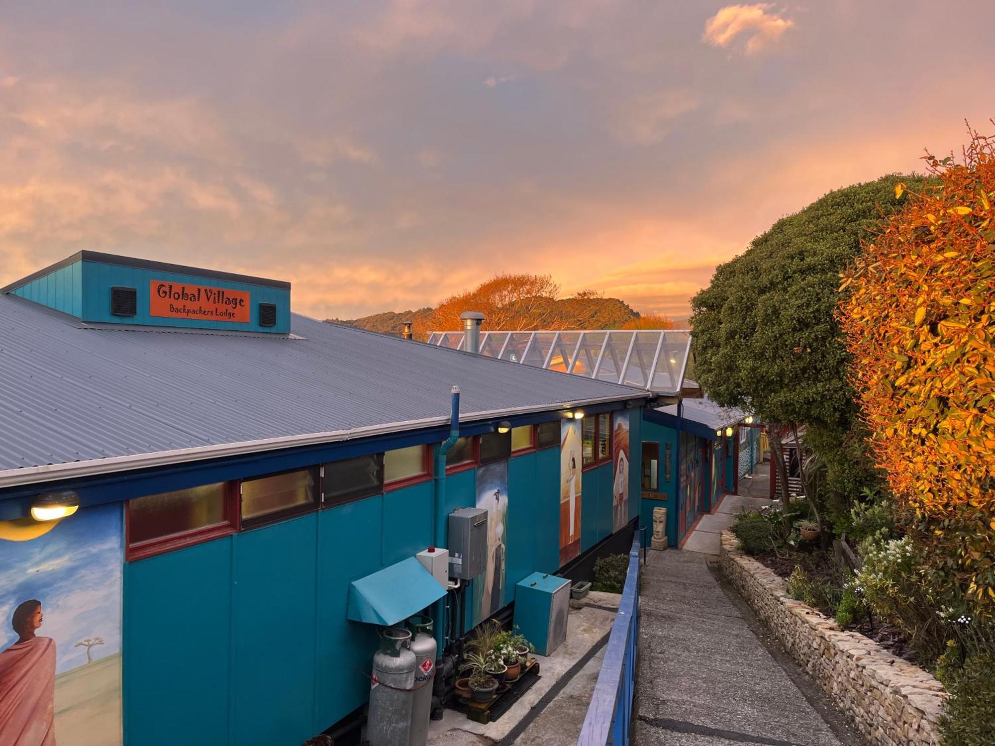 Global Village Travellers Lodge Greymouth Buitenkant foto The Glenorchy Community Centre