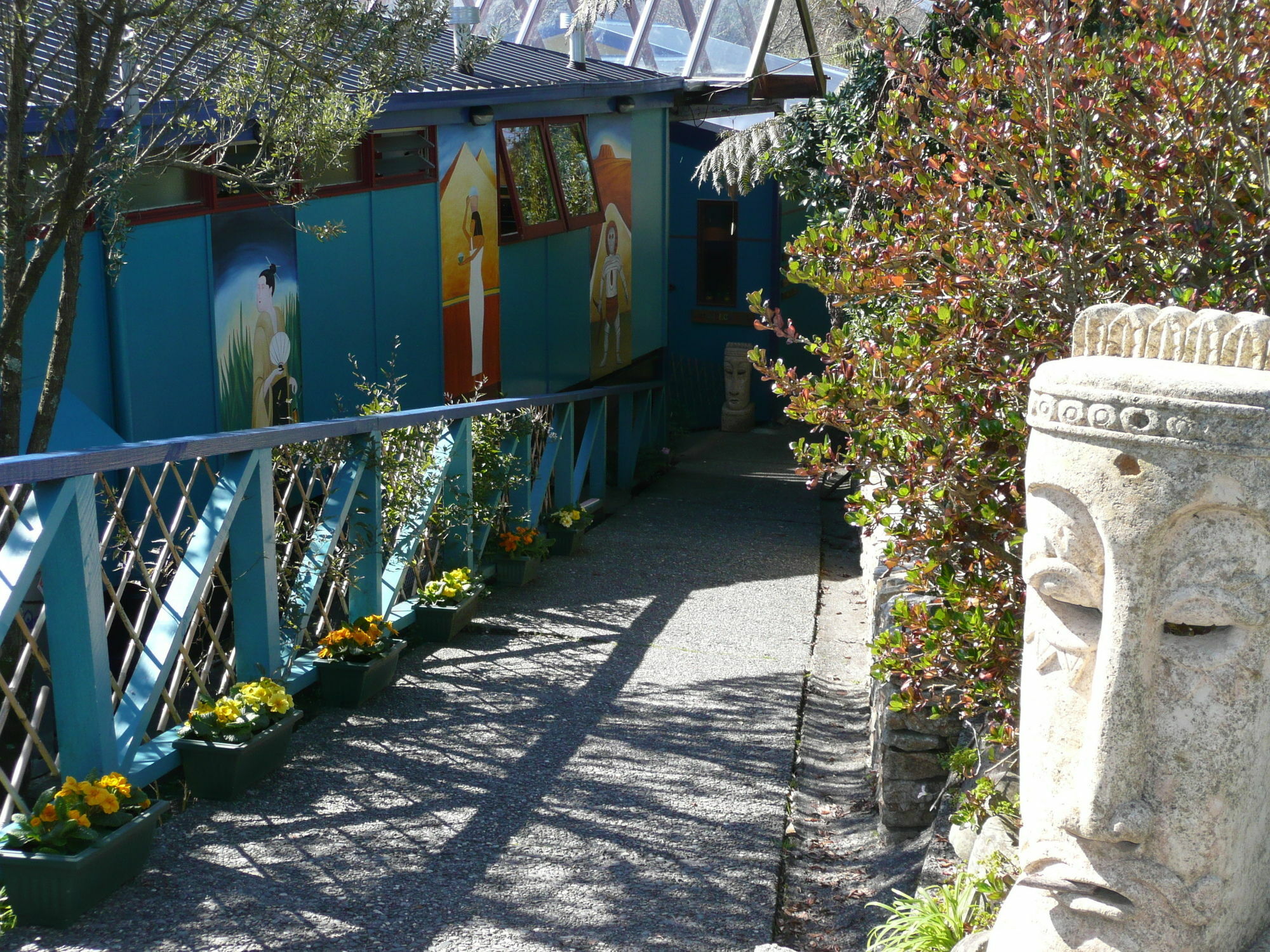 Global Village Travellers Lodge Greymouth Buitenkant foto The entrance to the museum